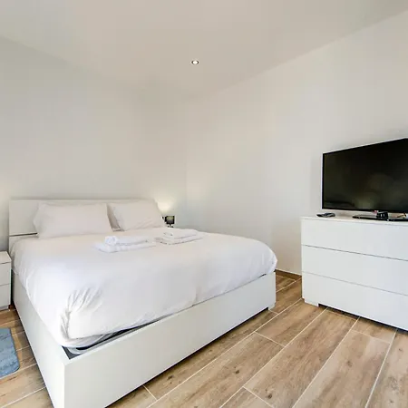Sunny 2-bedroom Maisonette Near St Pauls Bay And Northern Beaches Apartment St. Paul's Bay