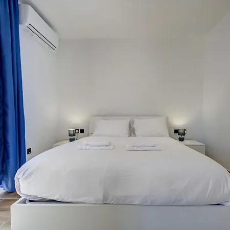 Sunny 2-bedroom Maisonette Near St Pauls Bay And Northern Beaches Apartment *