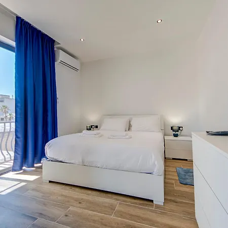Apartment Sunny 2-bedroom Maisonette Near St Pauls Bay And Northern Beaches *