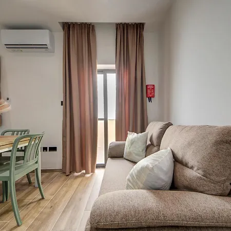 Sunny 2-bedroom Maisonette Near St Pauls Bay And Northern Beaches * St. Paul's Bay